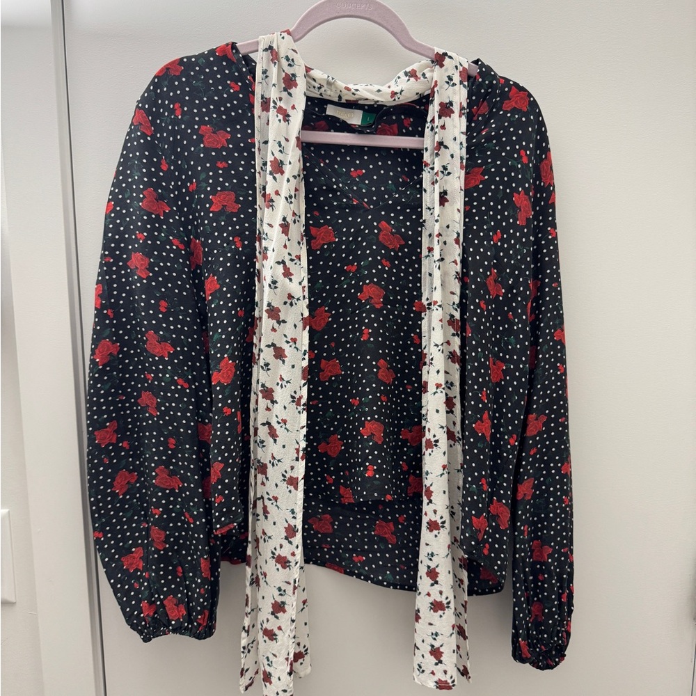 RIXO Black and White Floral Blouse with Scarf